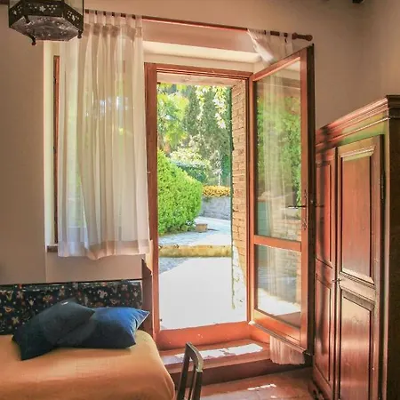 Agriturismo Biologico Palazzi Rufini ファームステイ コルチャーノ