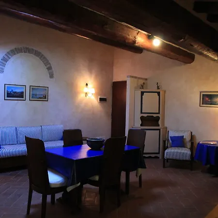 Agriturismo Biologico Palazzi Rufini ファームステイ *