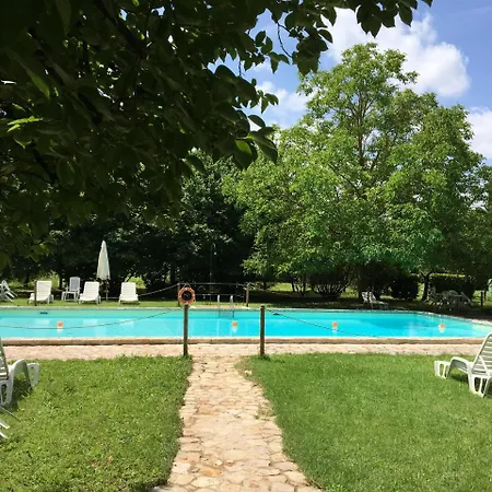 Agriturismo Biologico Palazzi Rufini ファームステイ コルチャーノ